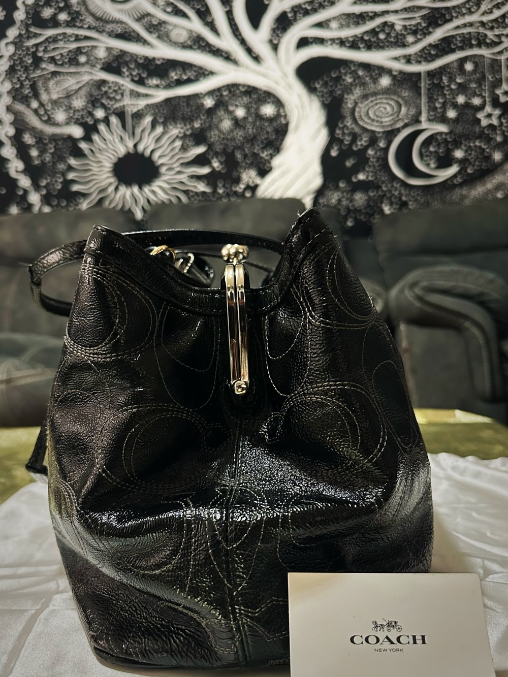 Vintage Coach kiss lock soho shoulder bag Black Leather with Signature Charm - Picture 13 of 17